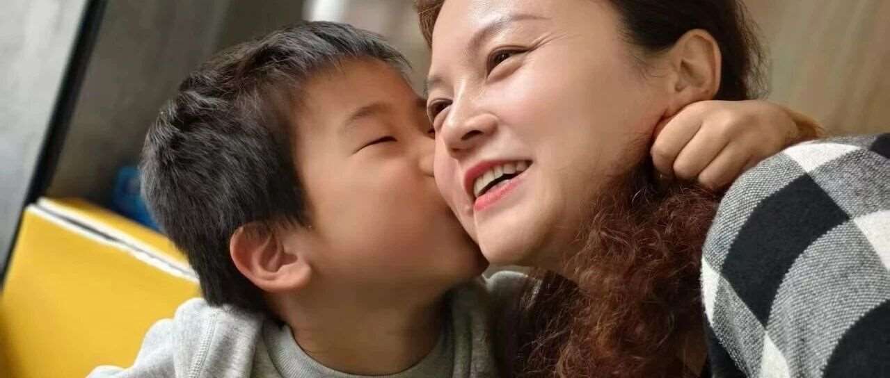 孩子的大脑在‘偷偷干活’：脑区发育的3条黄金规律，藏着成长的底层逻辑